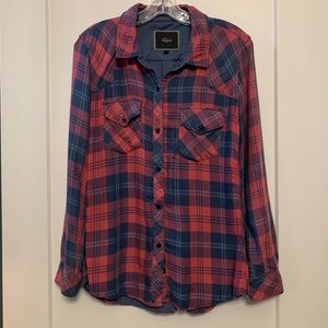 Rails brand 2 pocket flannel. Size S